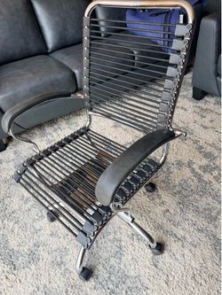 Euro Style Bungie office chair features a distinctive black elastic cord