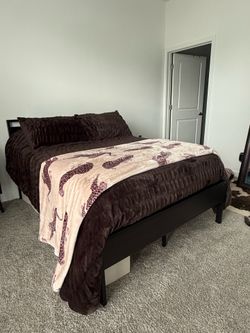 SHA CERLIN FULL BEDFRAME