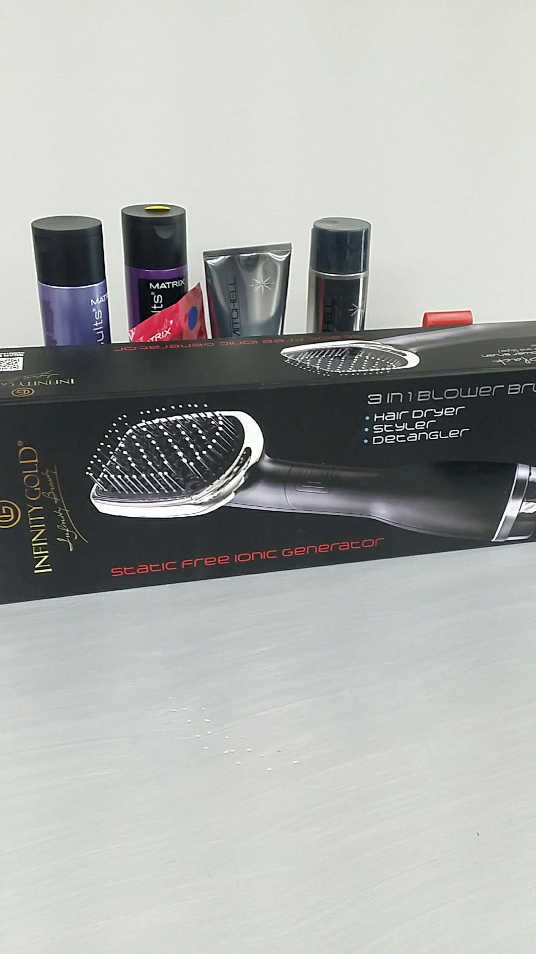 Infinity gold 3 in 1 Blower Brush for Sale in Kernersville NC