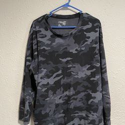 Terra & Sky Plus Size Camo Sweatshirt
