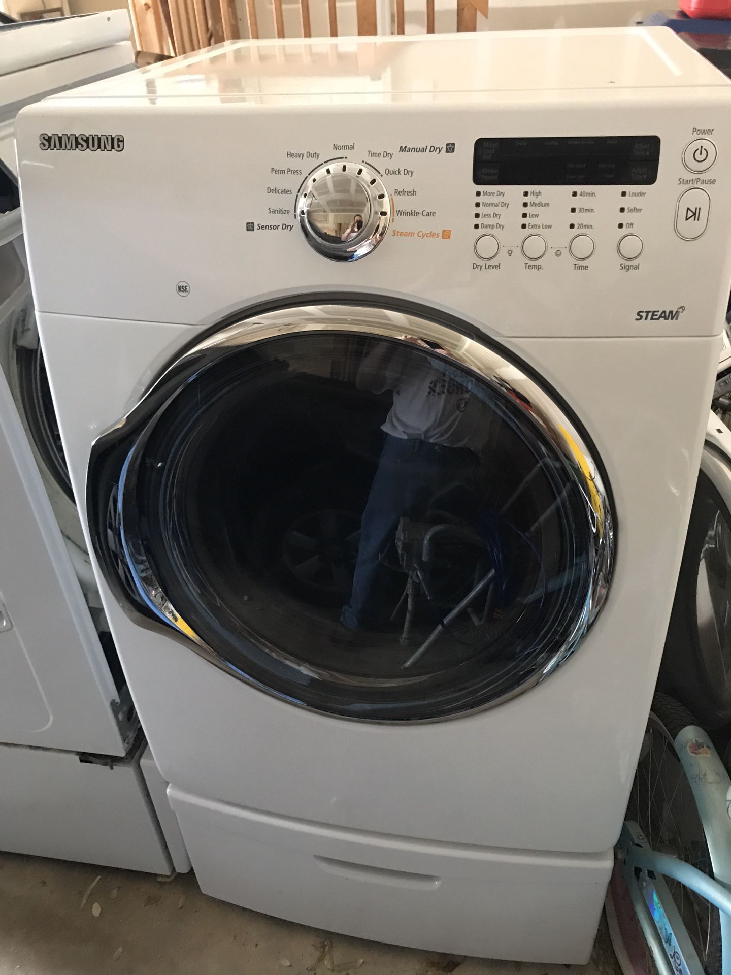 Samsung dryer - local pickup or delivery only