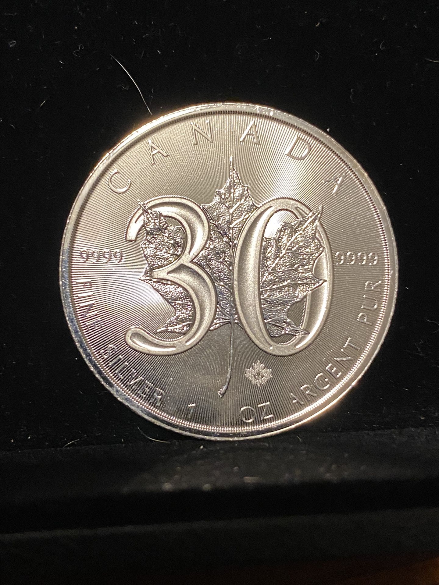 2018 Canada 1 oz Silver Maple Leaf 30th Anniversary BU