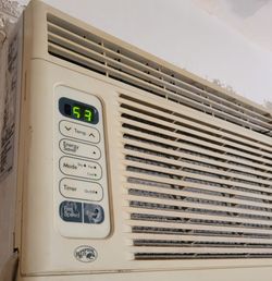 Hampton Bay / LG 6,000 BTU Window Air Conditioner + Remote