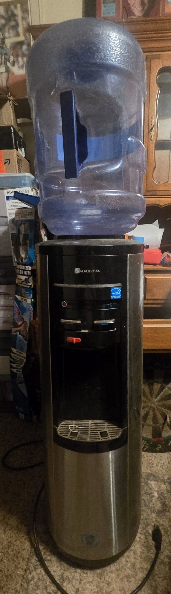 Water Dispenser