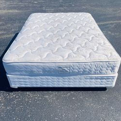 Queen Size Sealy Posturepedic Mattress & Box Spring (Will Deliver)
