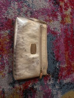 Michael Kors Jet Set Double-Zip Wallet. 35 obo