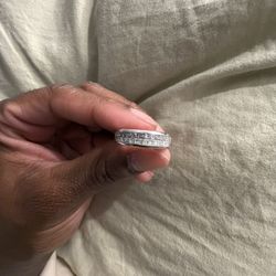 14k Ring With 26 Princess Cut Diamonds . Size 8