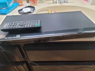 Sony DVP-NS611H Up-scaling DVD player w/Remote