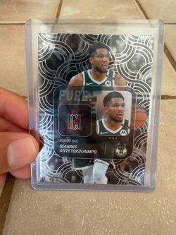 Giannis Antetonkumpo Card