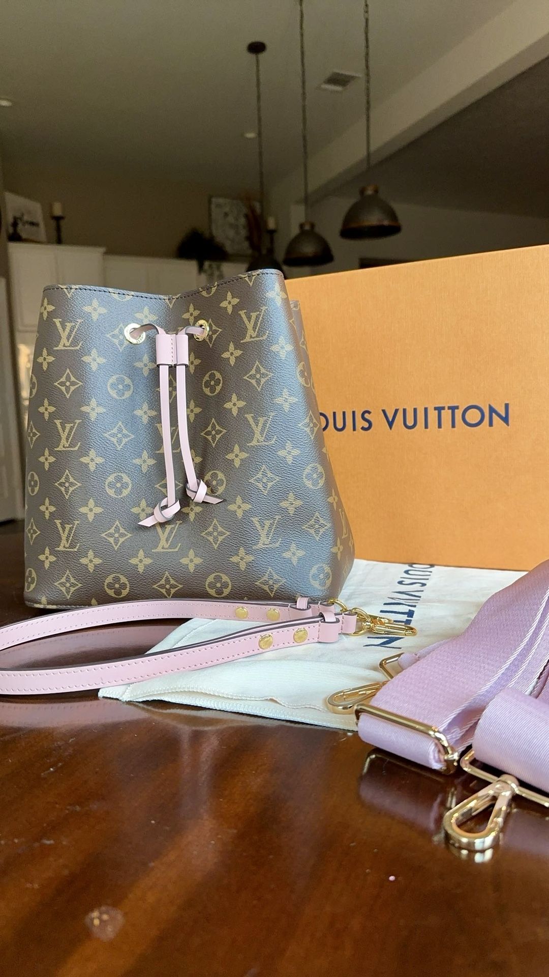 Louis Vuitton NeoNoe