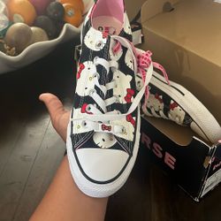 Converse Hello Kitty