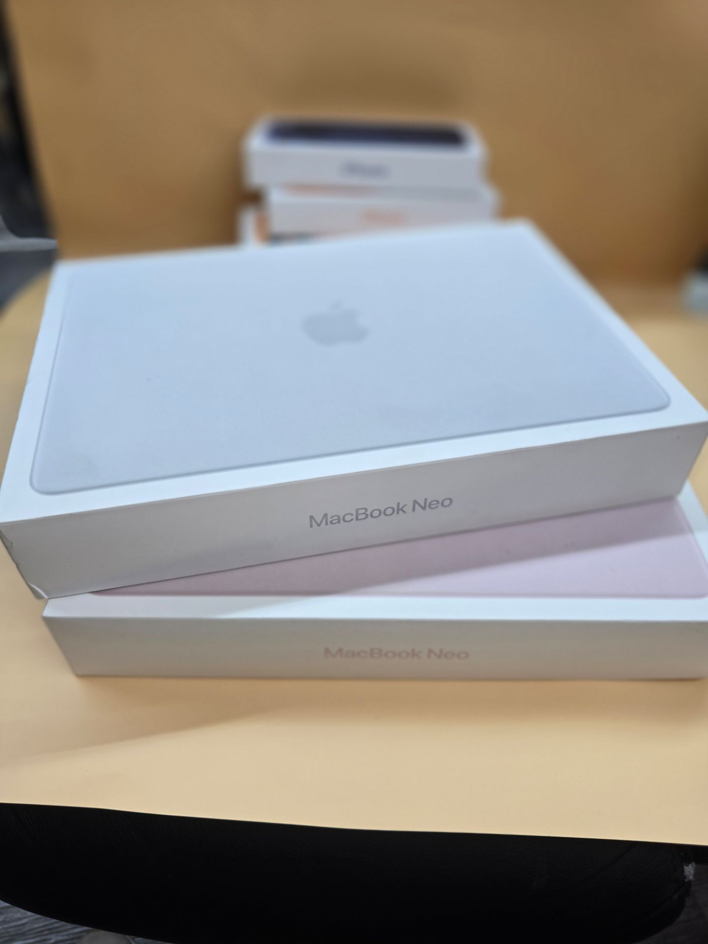 Macbook NEO 13inch 8gb 256gb