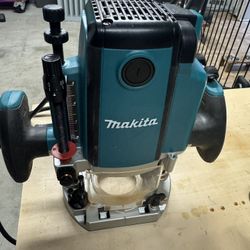 Makita RP1800 Plunge Router
