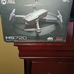 Holy Stone Hs720