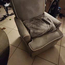 Beautiful Modern S/m Swivel Rocker Chair