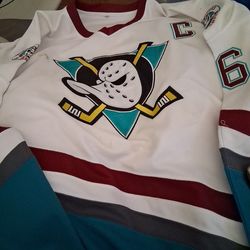 HOCKEY JERSEY