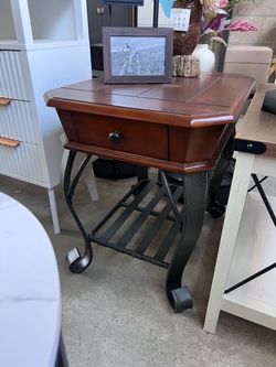 GEXPUSM Mesa Auxiliar de 25", Vintage, Rectangular, Octogonal, Madera Maciza, con Cajonera, Nogal