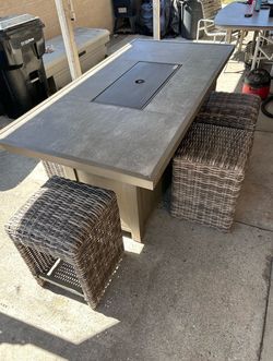 Built In Fire-pit Outdoor Table
