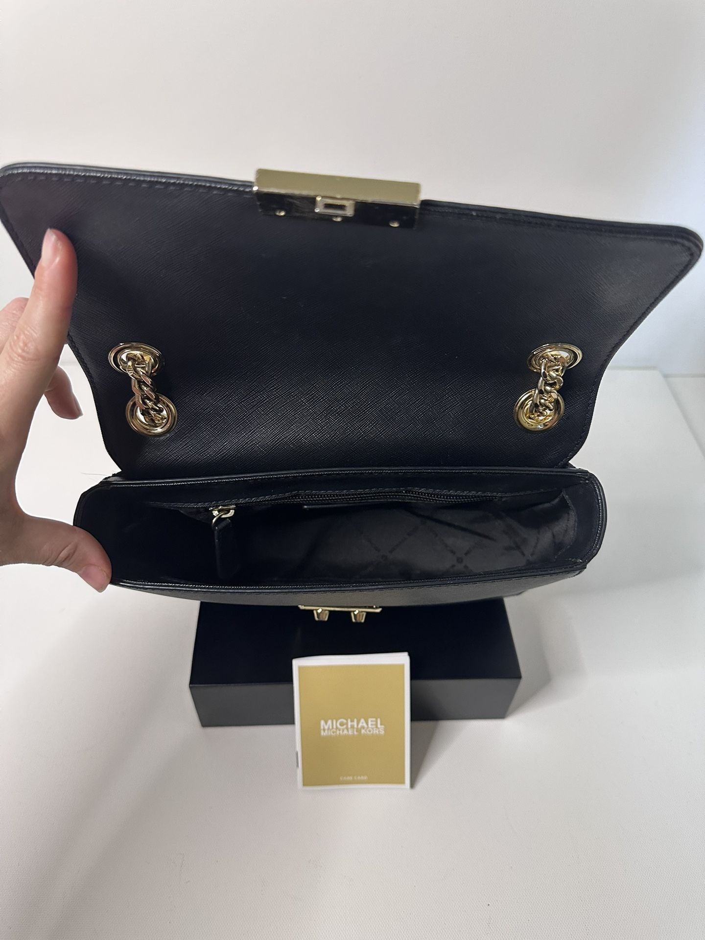 MICHAEL KORS Handbag Women’s Black & Gold Shoulder Bag (Authentic)