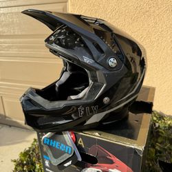 Brand New FLY Carbon Helmet