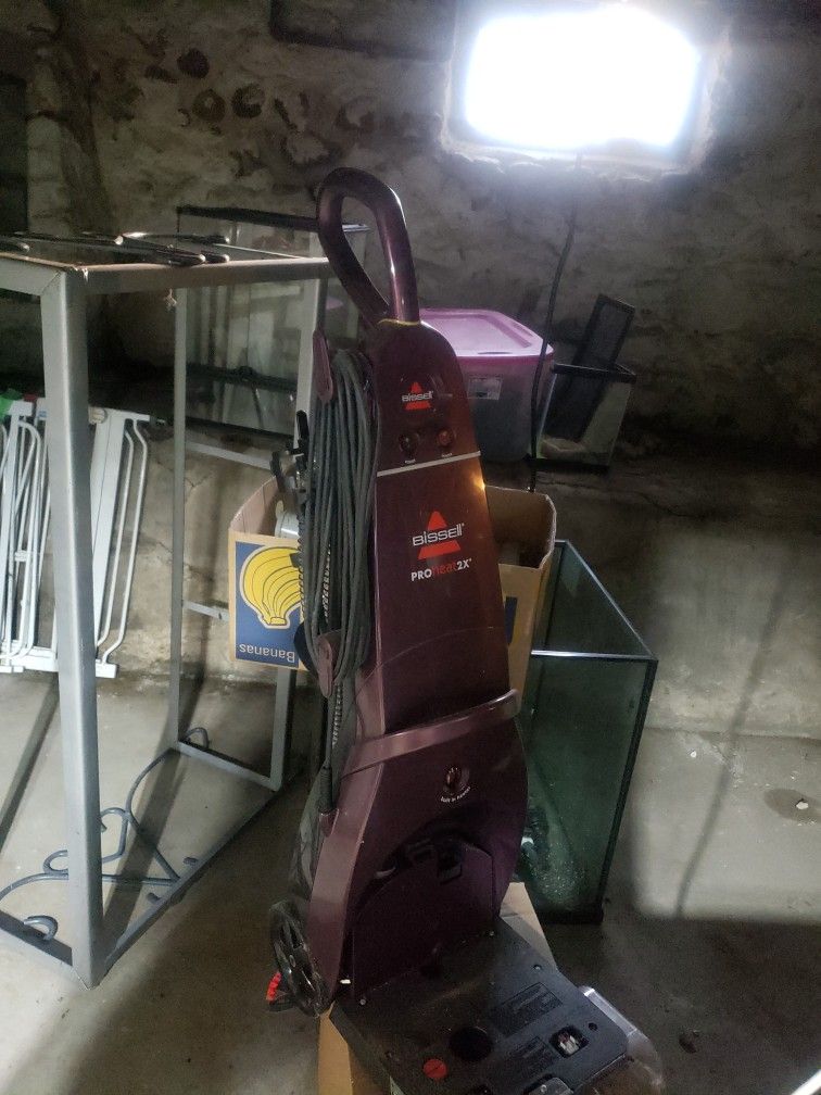 Bissel Proheat Professional Carpet Cleaner