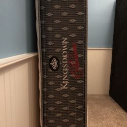 King Size Bed Frame& Mattress & boxspring