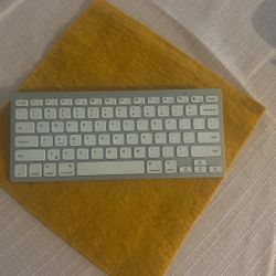 Anker Wireless Keyboard 