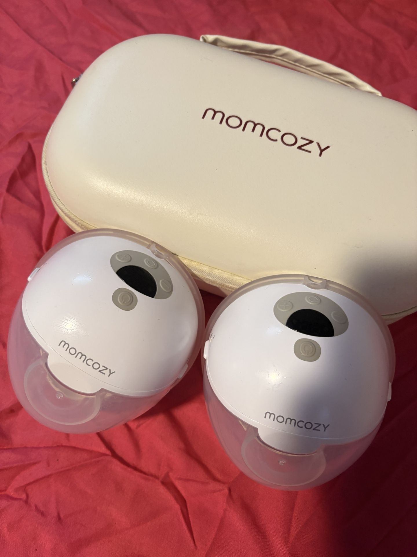 MomCozy M5 Wearable Breast Pump - Painlessly Pump