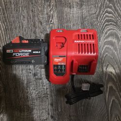 M18 8.0 Forge Battery With Rapid Charger 