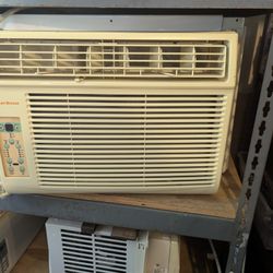 Window Air-conditioning Unit 12000 BTU