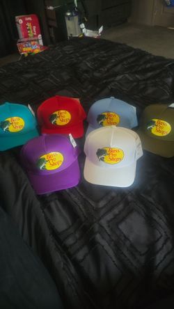 Bass Pro Shops Trucker Hats – Lot of 6