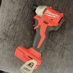 Milwaukee Impact Driver 
