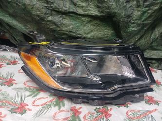 2017-19 Jeep Compass Right Headlight Regular