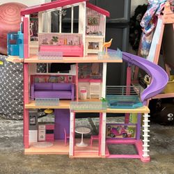 Barbie Dreamhouse 