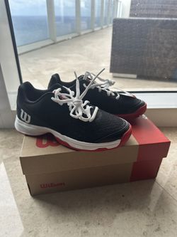 Kids Tennis Shoes NEW!