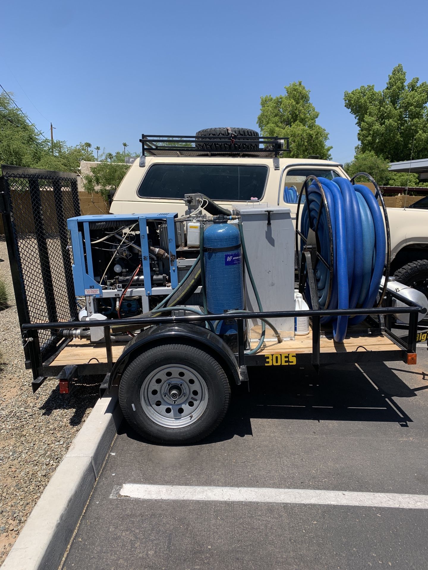 Carpet cleaning Sapphire 570 truck mount for Sale in Cave Creek, AZ