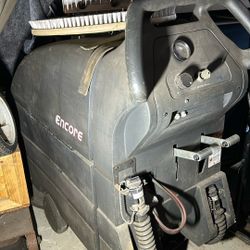 Clark Encore Floor Scrubbing Machine 