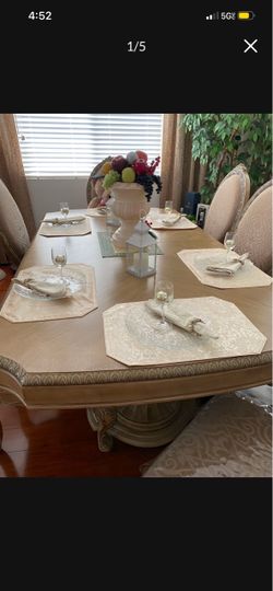 Set Dining Table and Chairs