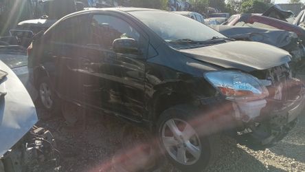 2008 YARIS FOR PARTS ONLY