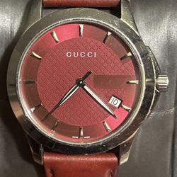 Authentic GUCCI G-TIMELESS 126.4 MENS WATCH ST.STEEL SWISS QUARTZ WITH GUCCI G DIAL