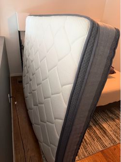Mattress (Queen size)