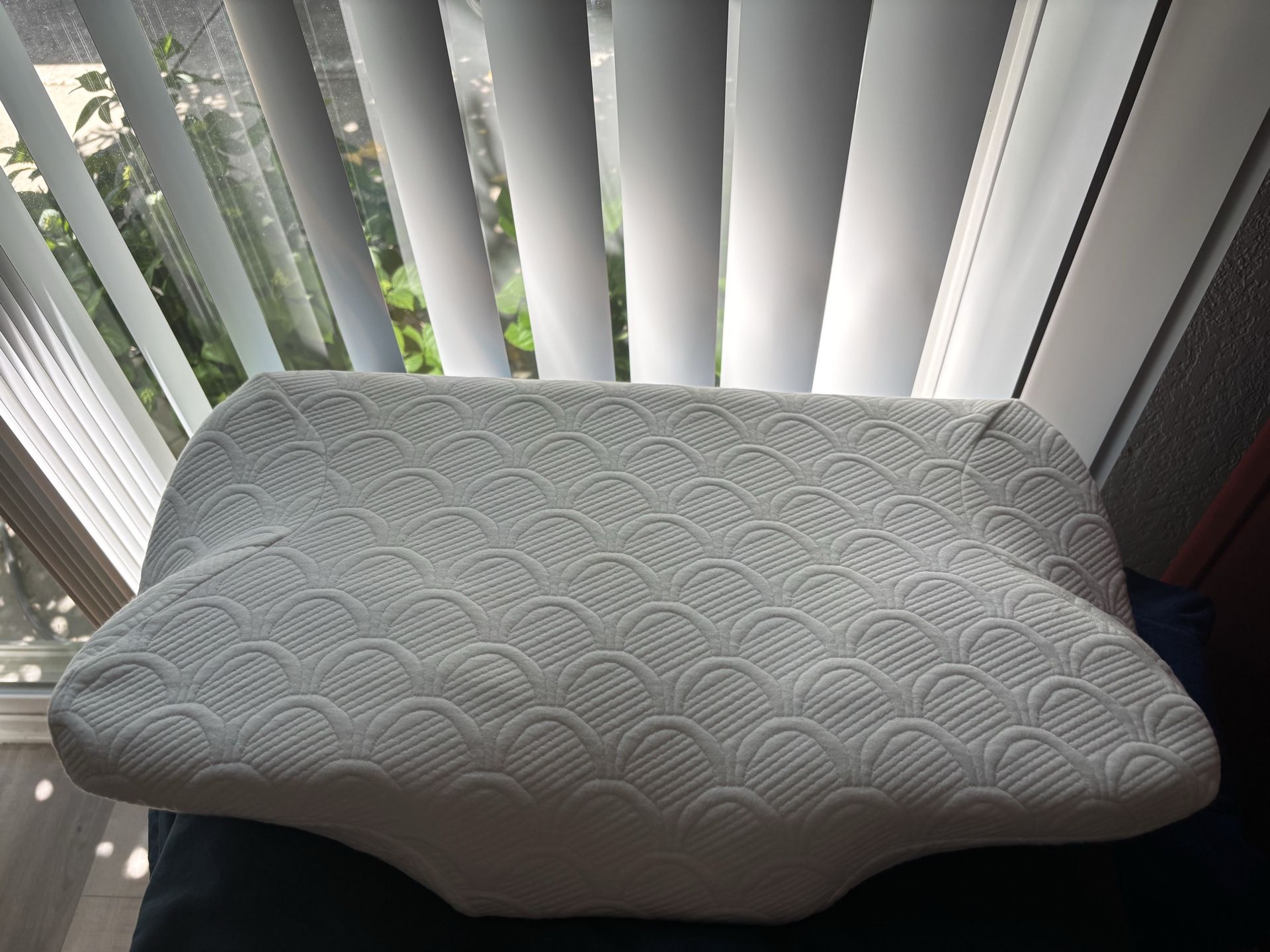 Neck support pillow