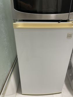 For Sale: Mini Refrigerator