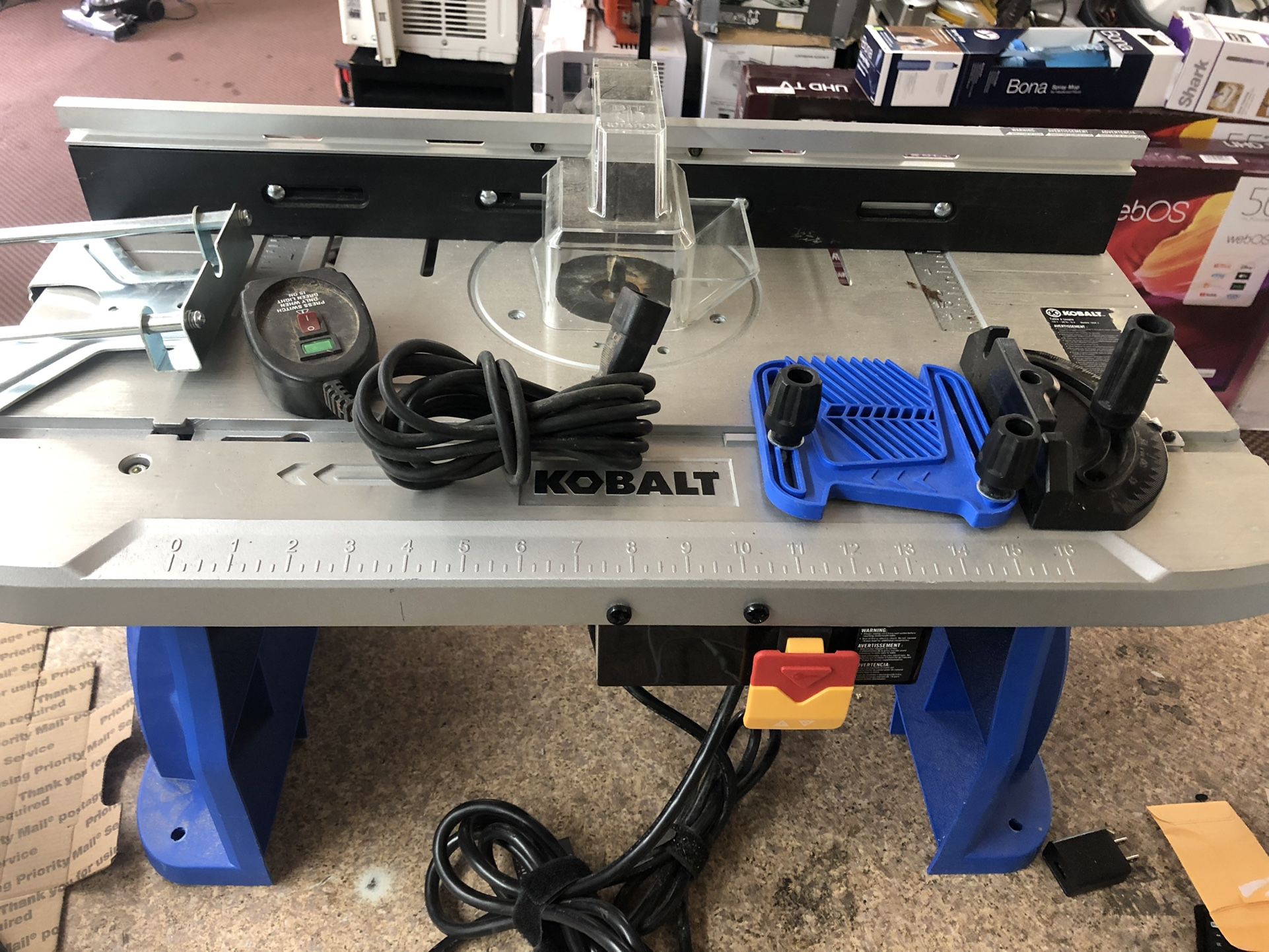 Kobalt 1/4”and 1/2” Fixed Corded Router And Table