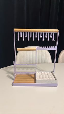 Jewelry holder