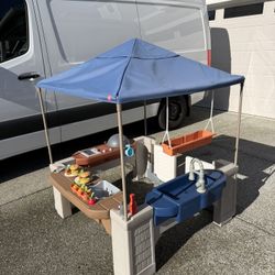 Outdoor Children’s Play Kitchen 
