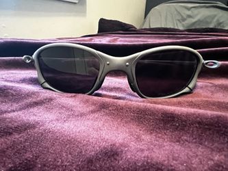 Oakley Juliet 2.0 X-Metal Polarized Sunglasses Black Lenses Matte Gray Frames Vintage