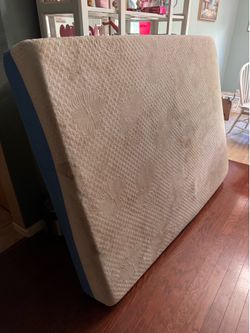 Full size foam mattress