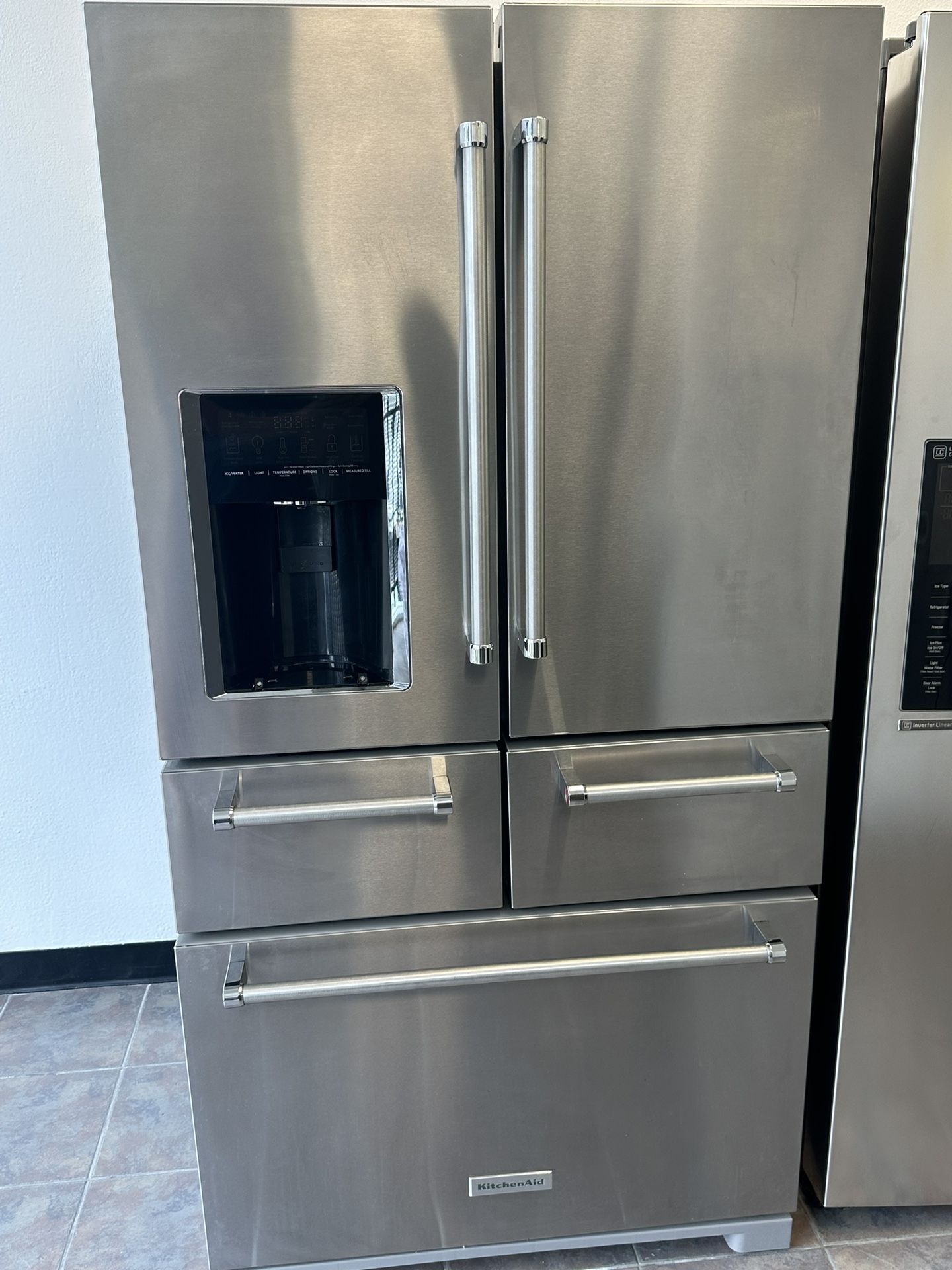 Kitchenaid Refrigerator. 1 Year Warranty