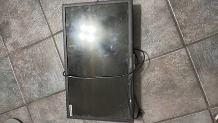Insignia 24" TV